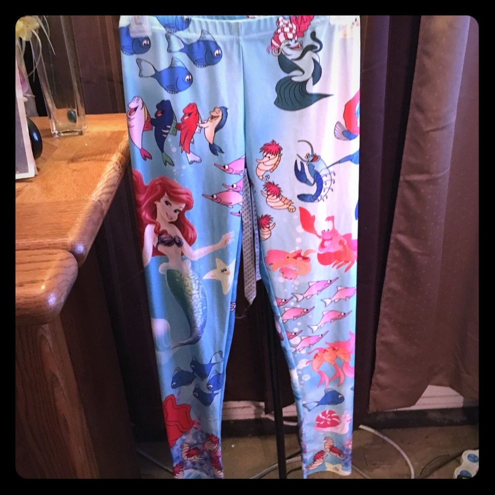 Disney’s The Little Mermaid 🧜‍♀️ girls pants.